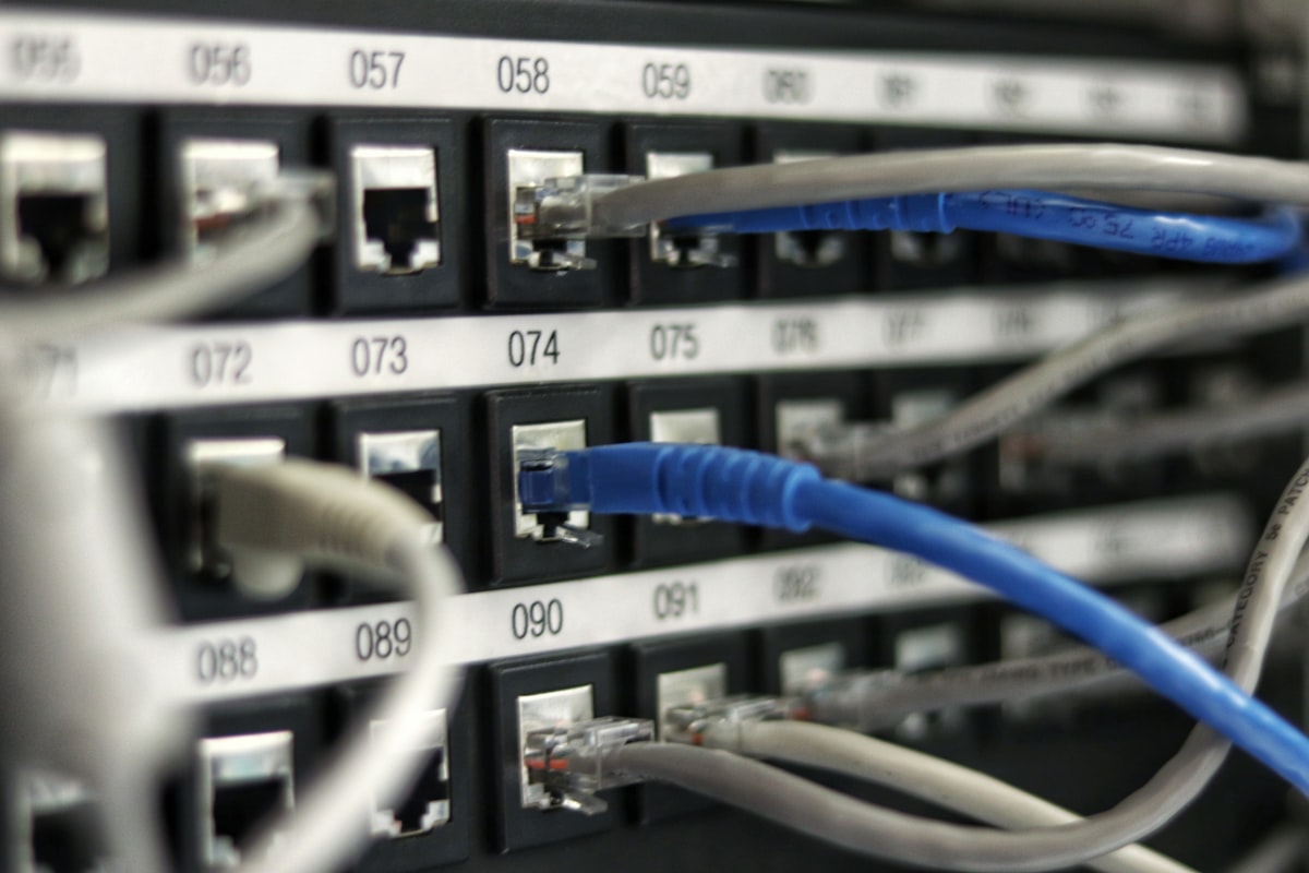 Cabos de Fibra Óptica em Alta Velocidade